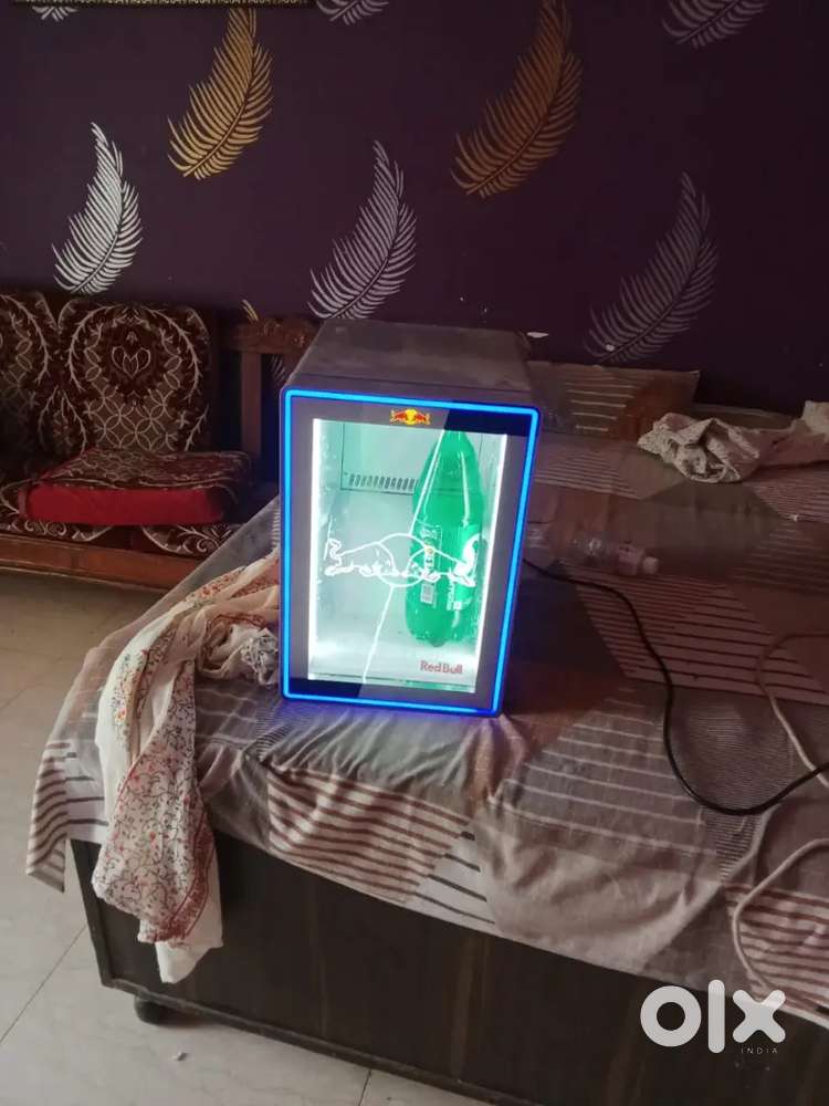 Mini fridge
