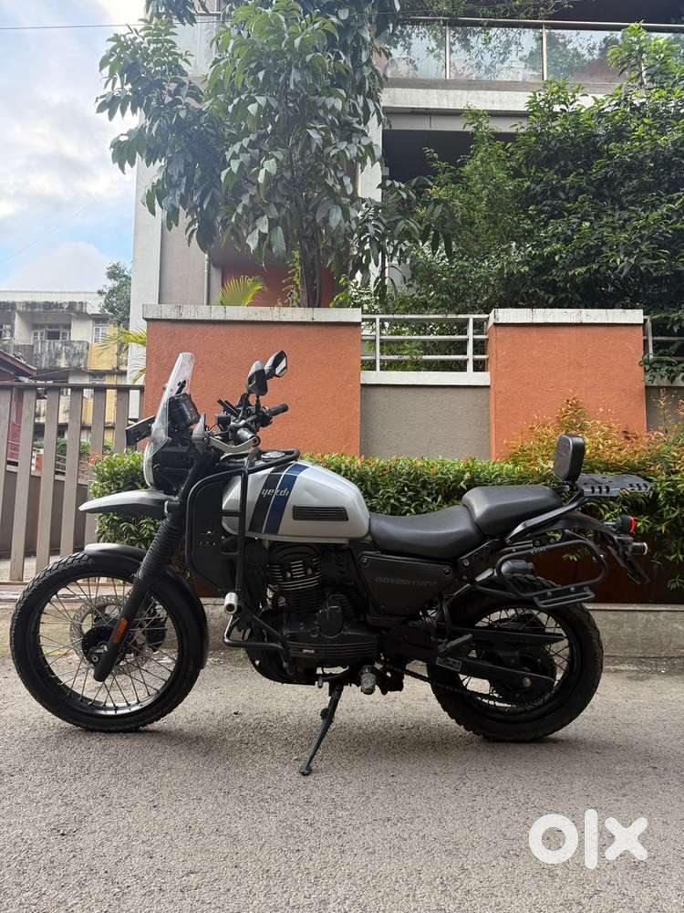 Offering Yezdi Adventure dual channel ABS in Pune