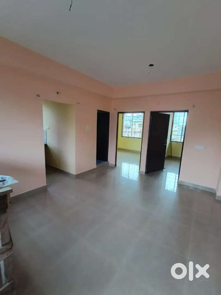 Specious 3 BHK Flat available near Hatigaon Road