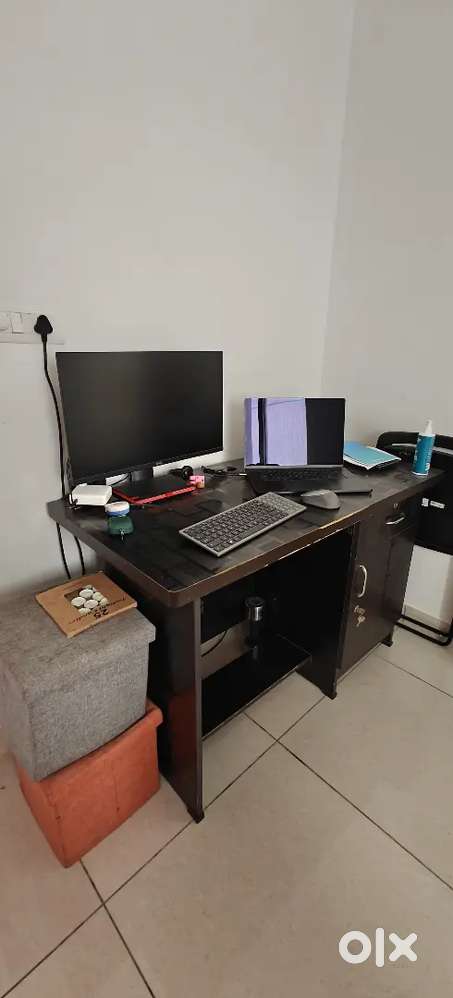 Office table and chair