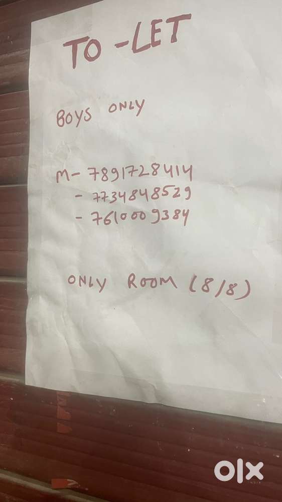 Room no kitchen sharing bathroom