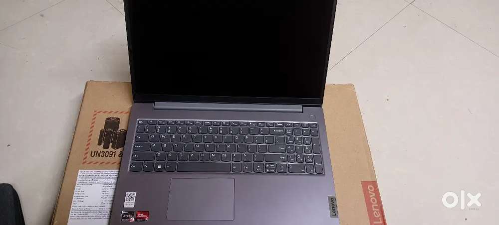 Lenovo v15