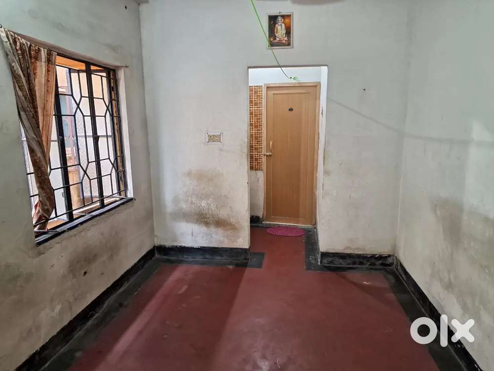 1RK for rent, very close to metro stations, mainroad & market