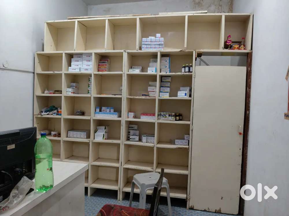 Self rack for multiple ise