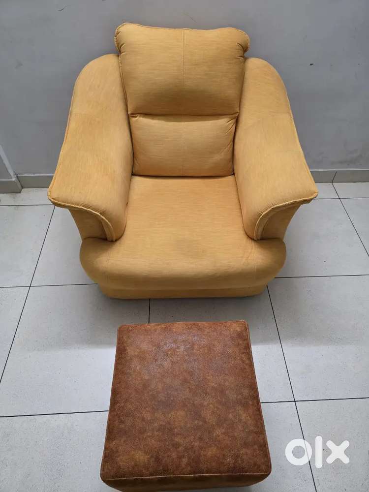 Single Seat Sofa with Chaise