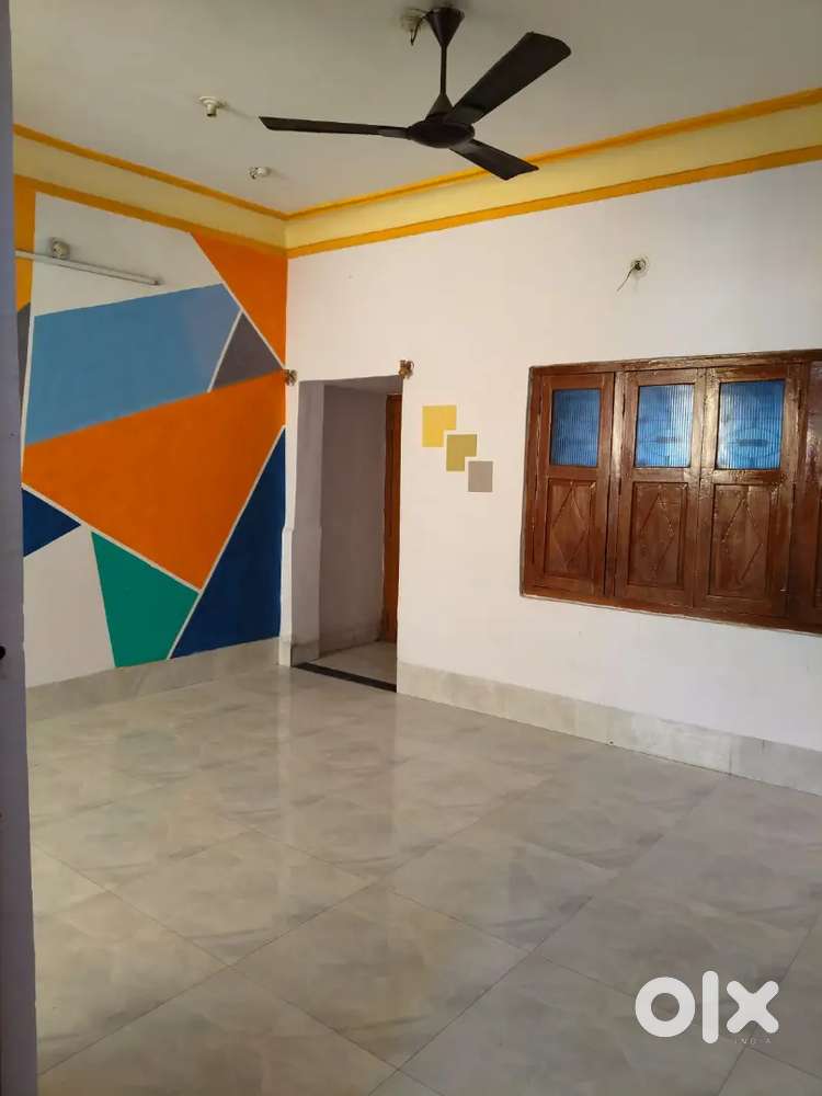 Independent Semi furnished 1Bhk Infront of Hotel Marriott