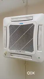 2 Ton Bluestar Casette AC