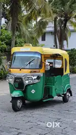 Bajaj Re CNG 2024 model