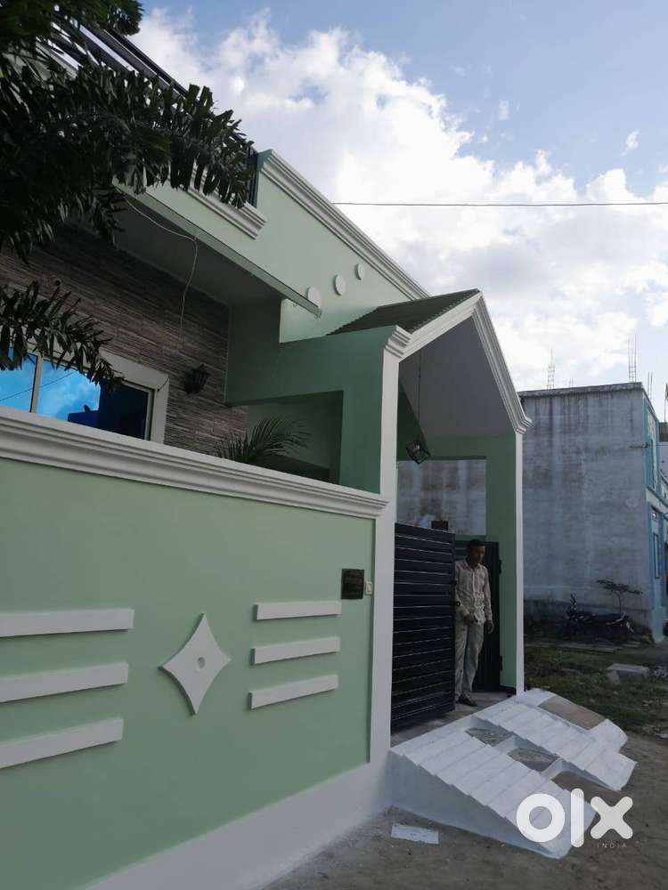 Saparate single house with covered campus, Perfect for family