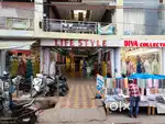 SHOP FOR SALE AT LIFE STYLE MARKET IN AMIR NISHAN