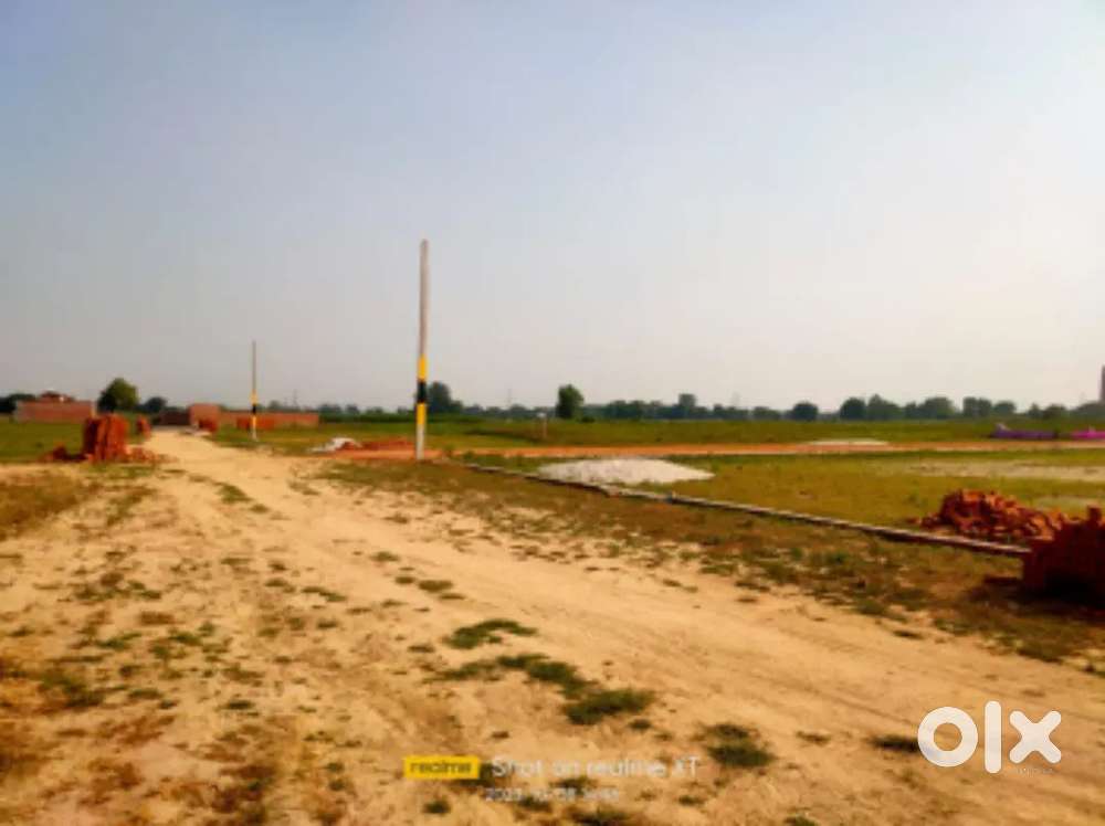 सरकारी कर्मचारियों और सैनिक भाइयों के लिए प्लॉट उपलब्ध है  विशेष छूट