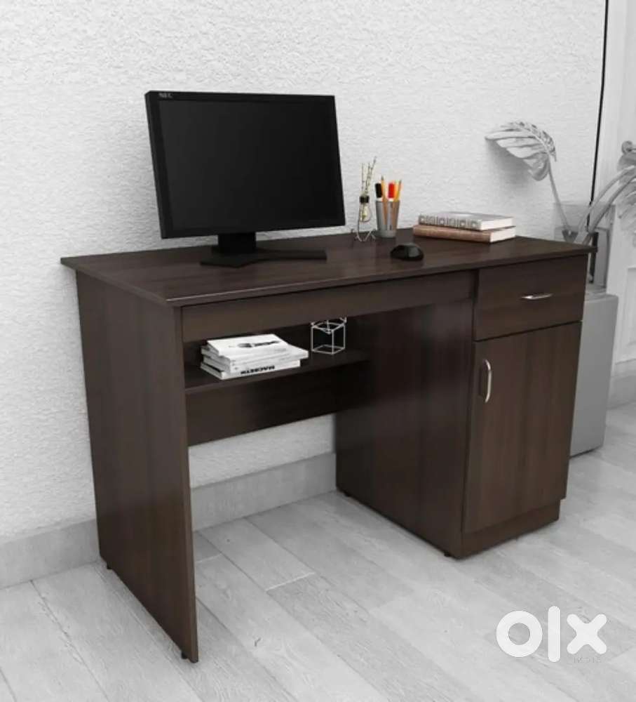 Person Computer Table