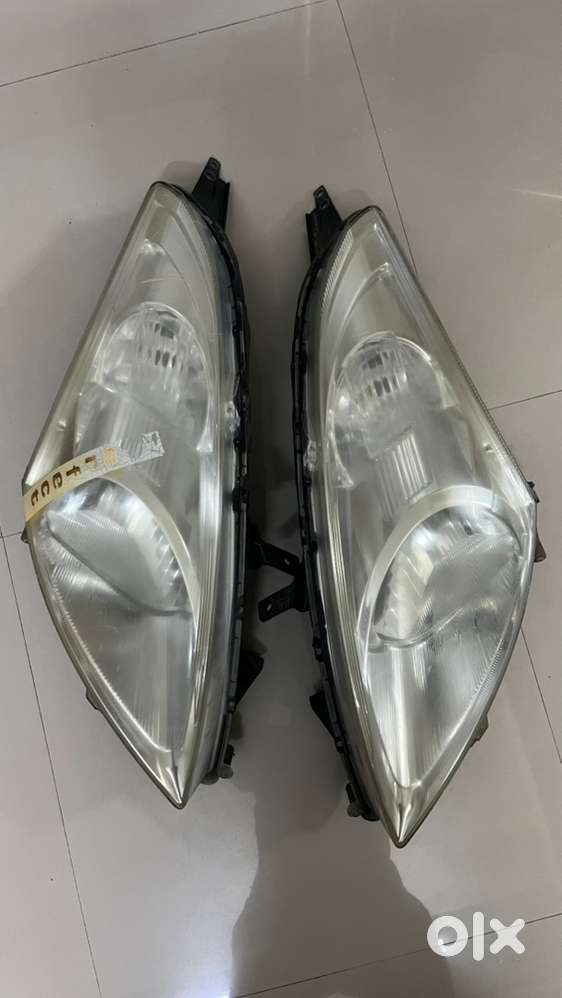 swift vdi 2017 model head light both side