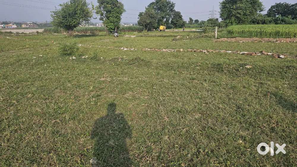 100 गज का प्लॉट उपलब्ध है 16लाख 50 हजार में,पहले आओ पहले पाओ