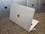 Apple Macbook Laptop i9 32gb 512gb 5.5gb Graphic 15inch Retina Display