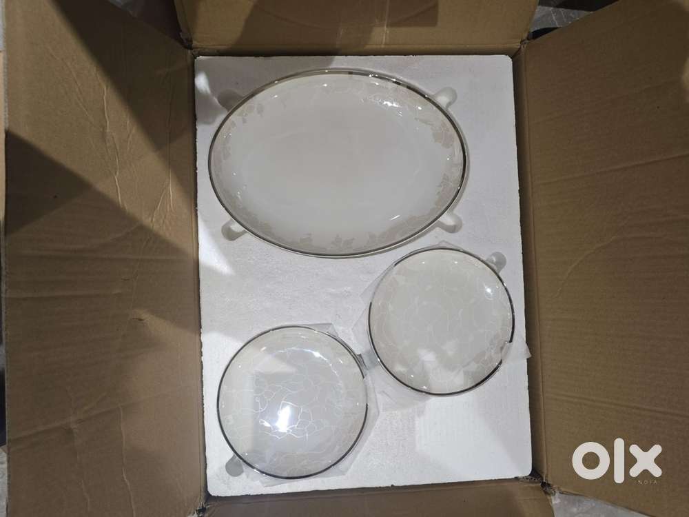 Sivica 35 Pc Dinner Set