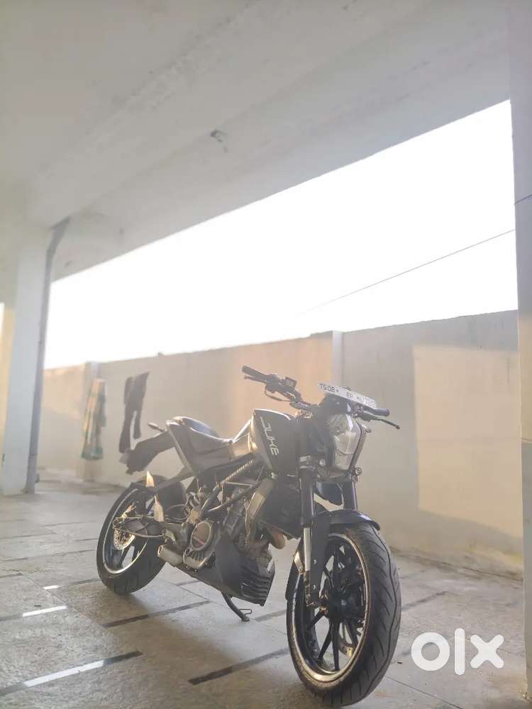 good condition new tyres 4 day old