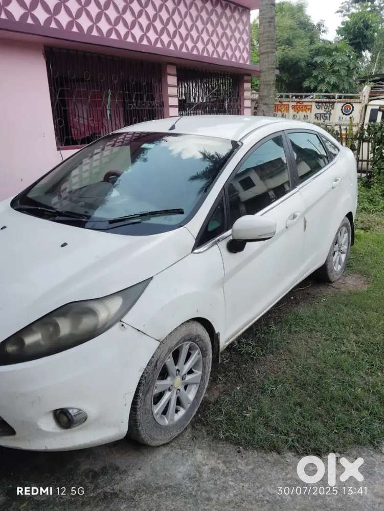 Ford Fiesta Classic 2012 Diesel 100000 Km Driven