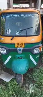 Piaggio cng+ Petrol. Bs6 engine all pepar ok