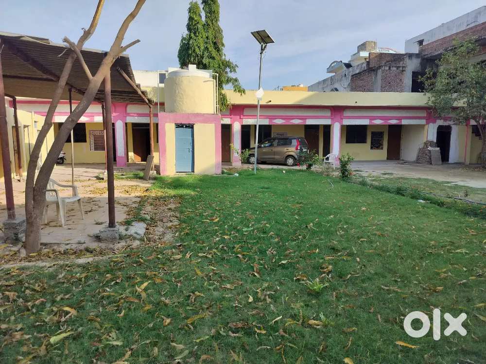 Gov  reco.. inter College for rent on Fatehabad road Agra near ramada