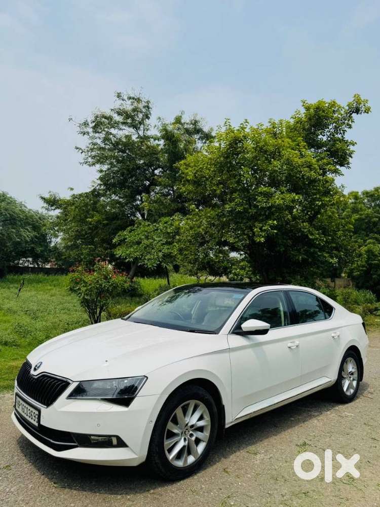 Skoda Superb L&K 1.8 TSI AT, 2019, Petrol