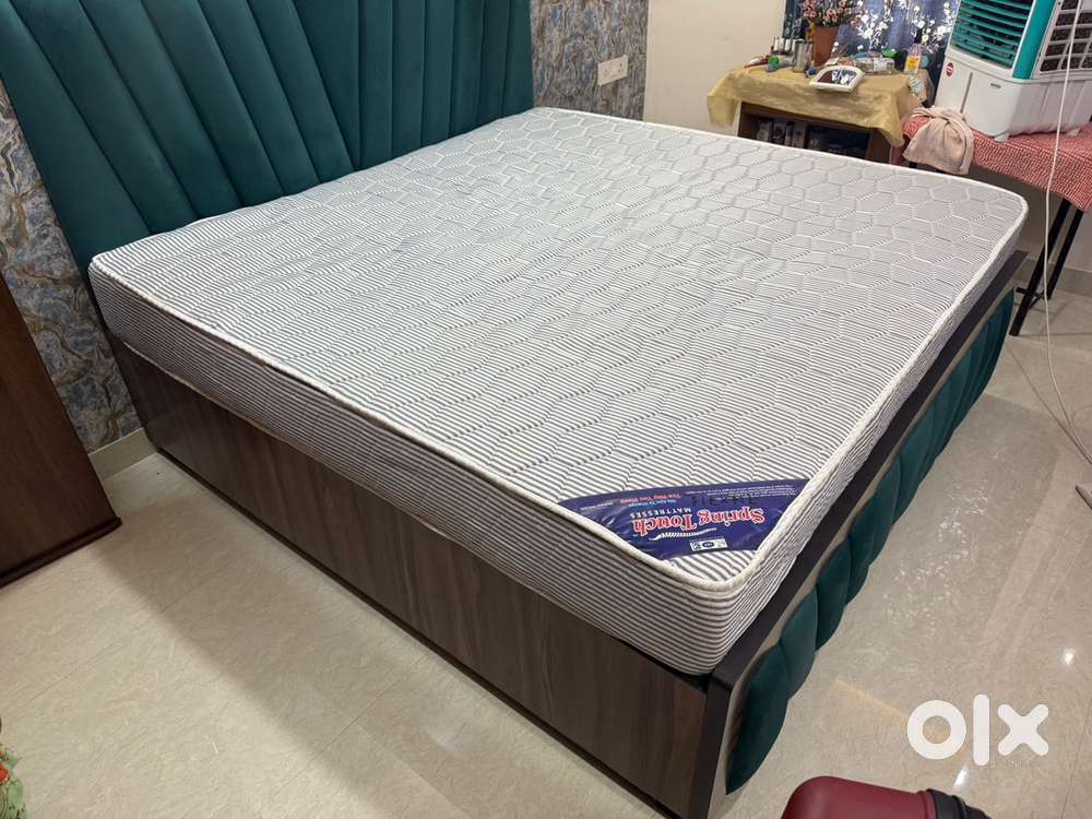 Spring Touch Mattress  10 Inches  4 Months Old  Brand New Condition