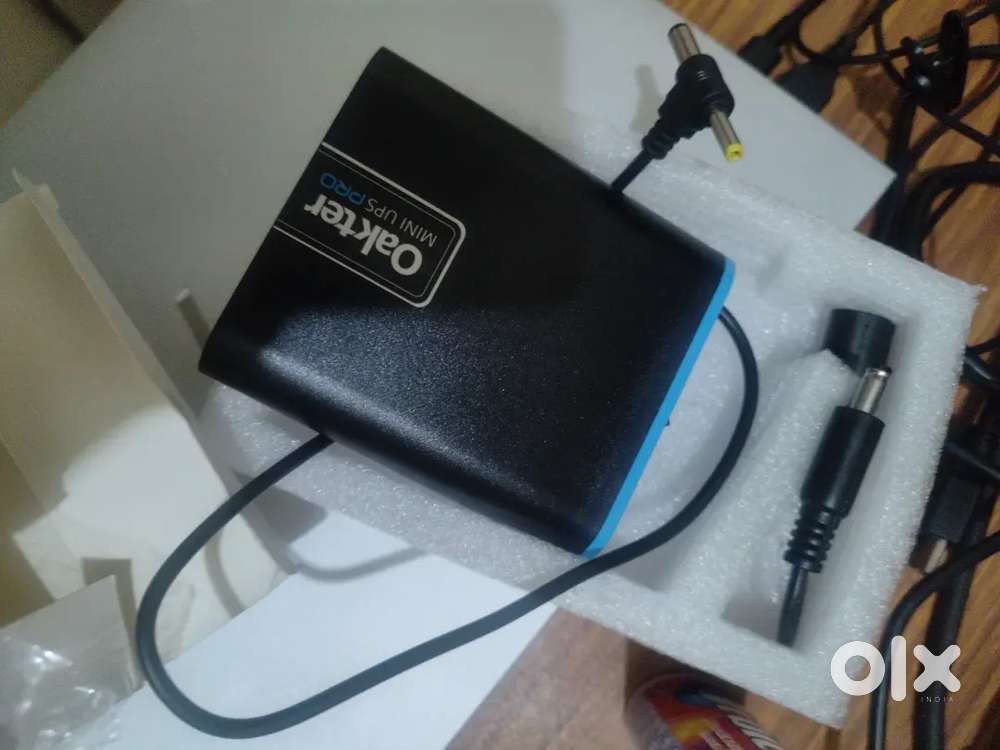 Oakter Router ups not even month used still in warranty 8 hours backup