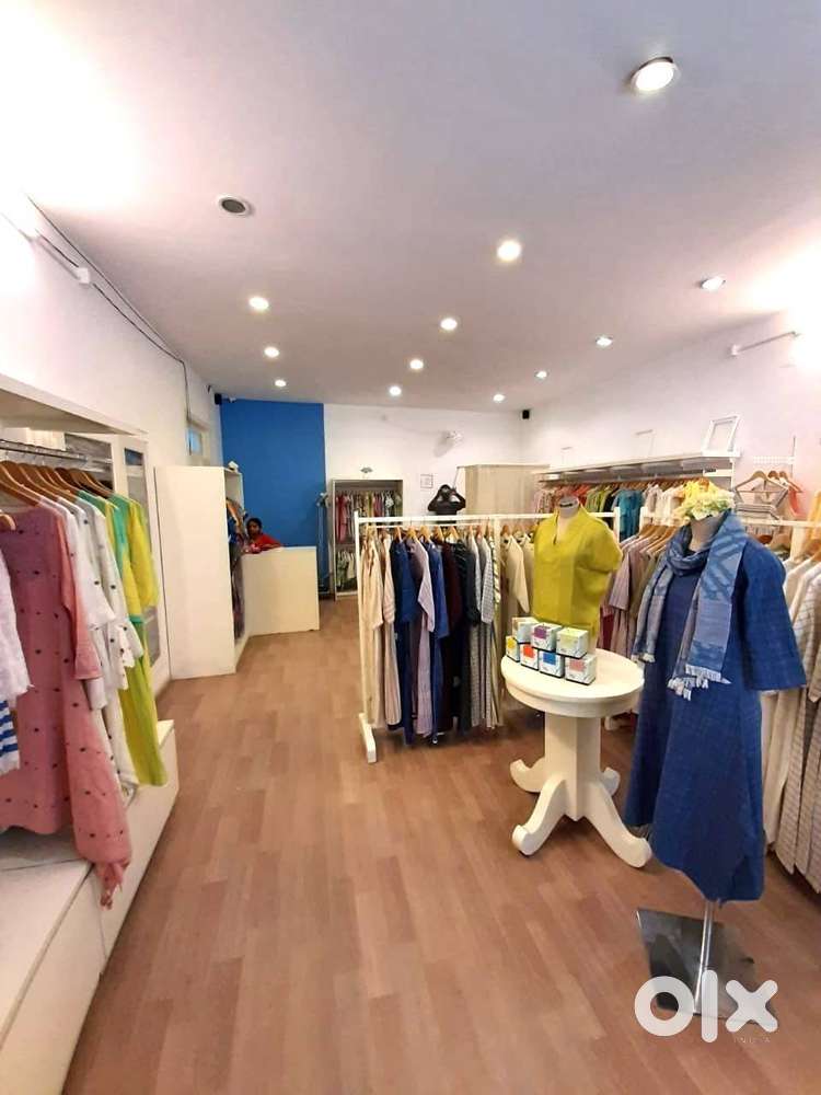 1400sqft Nava India Showroom space Available