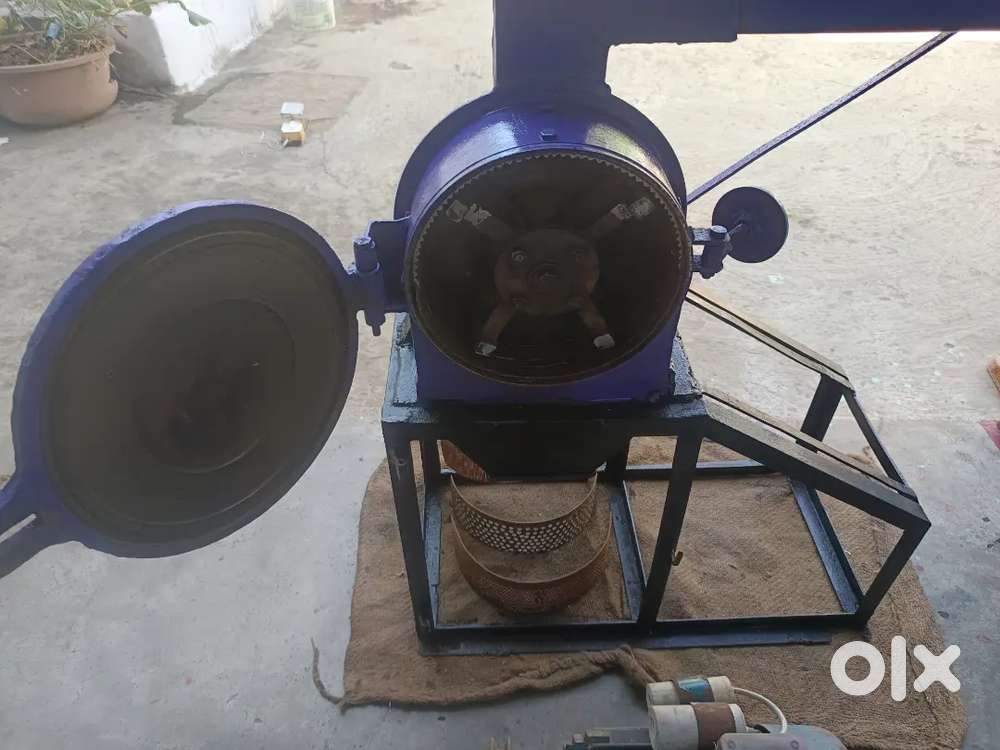 3hp single phase Pulverizer/haldi,dhaniya,mirch,pisne k machine/chakki