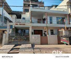 1  hall 4 bedroom  1 servant room 3 toilet than 1 kitchen