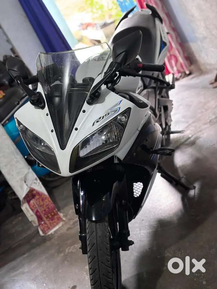 Yamaha r15s bike for sale