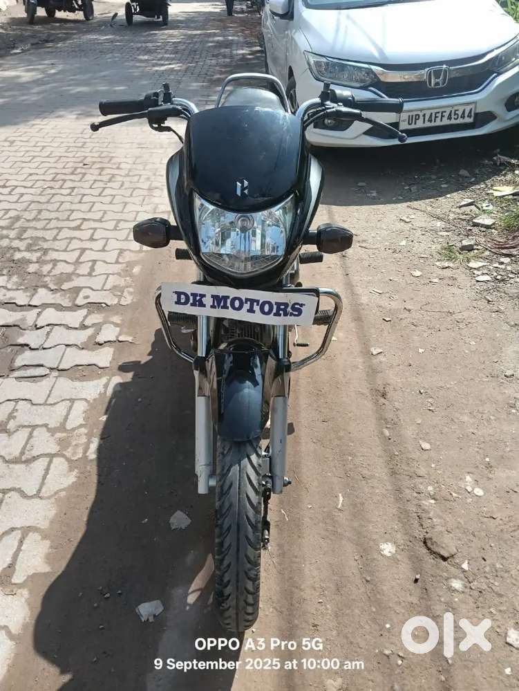 HERO HF DELUXE MODEL 2024 K. M 12399