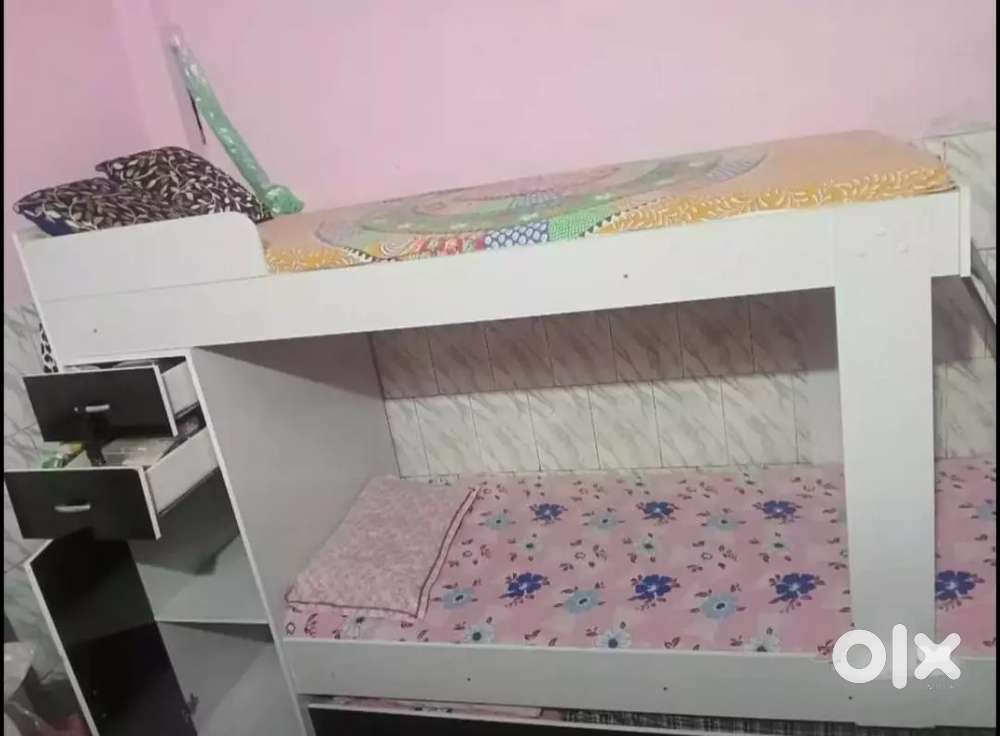 Kids bunk bed