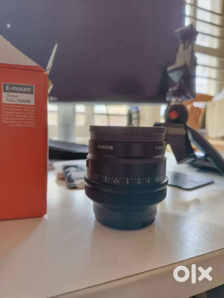 Sony 40mm F2.5 Lens - 3 months old