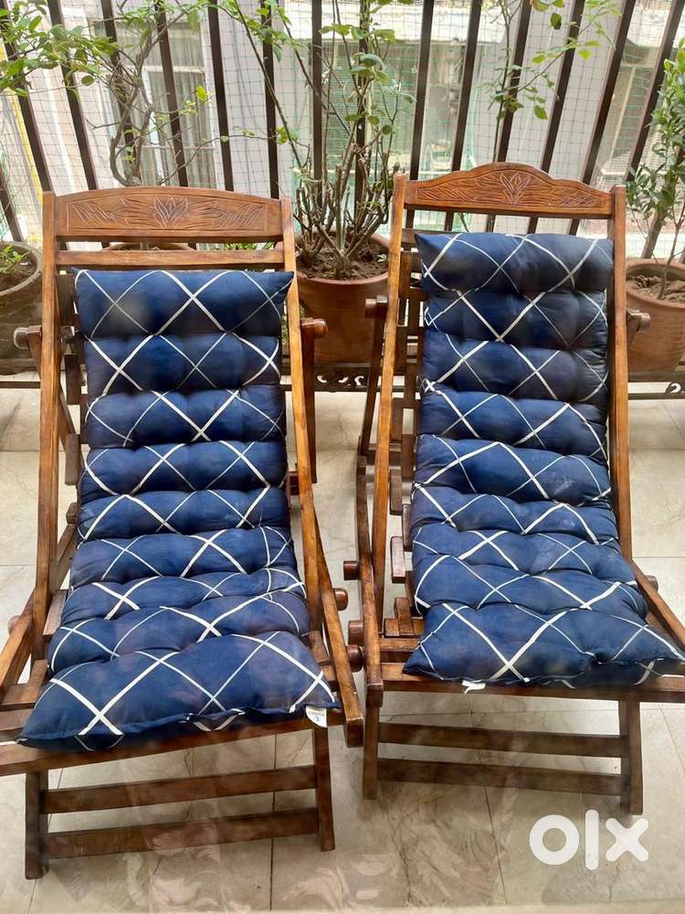 Chairs for outdoor with Free Cushions