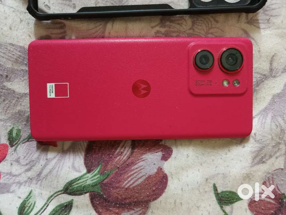 Moto Edge 40 (8/256)