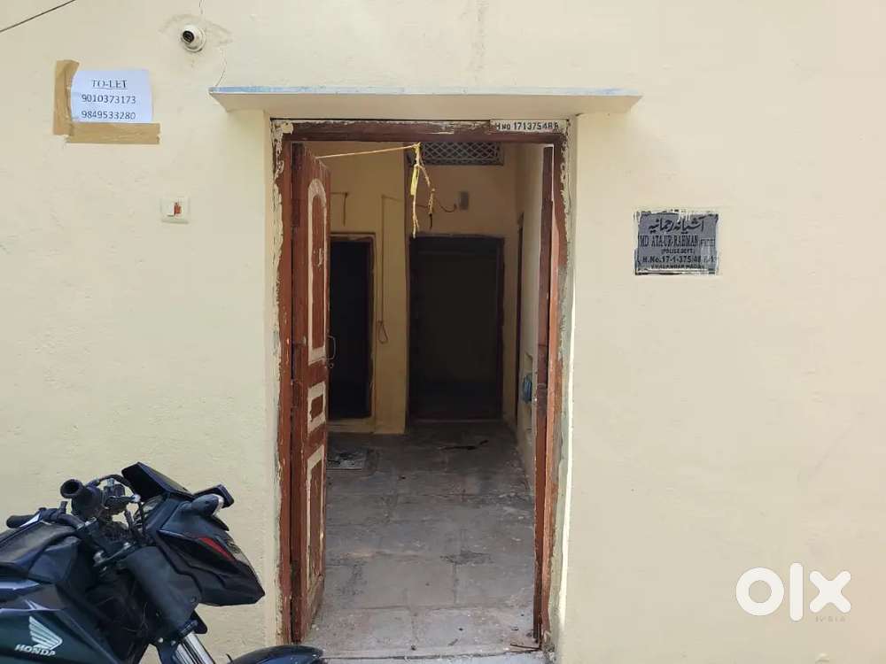 Family _ friend Family-Friendly 2 BHK House for Rent in santosh nagar