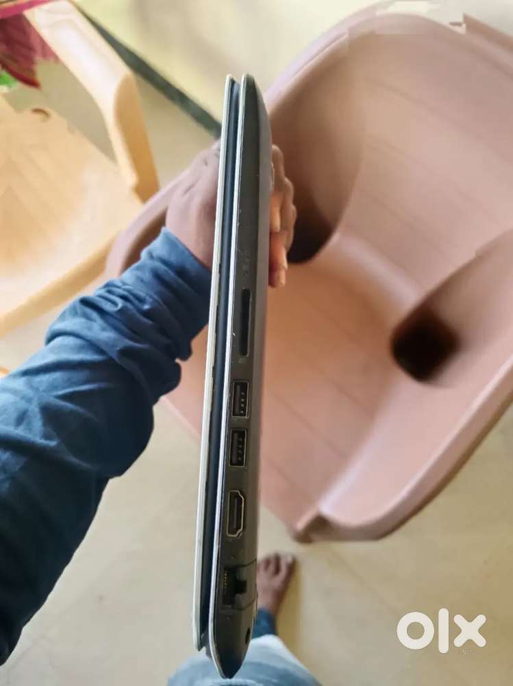 HP ENVY 4 B000 LAPTOP