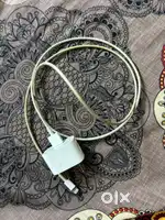 Apple iPhone 5W Lightning Charger & Cable