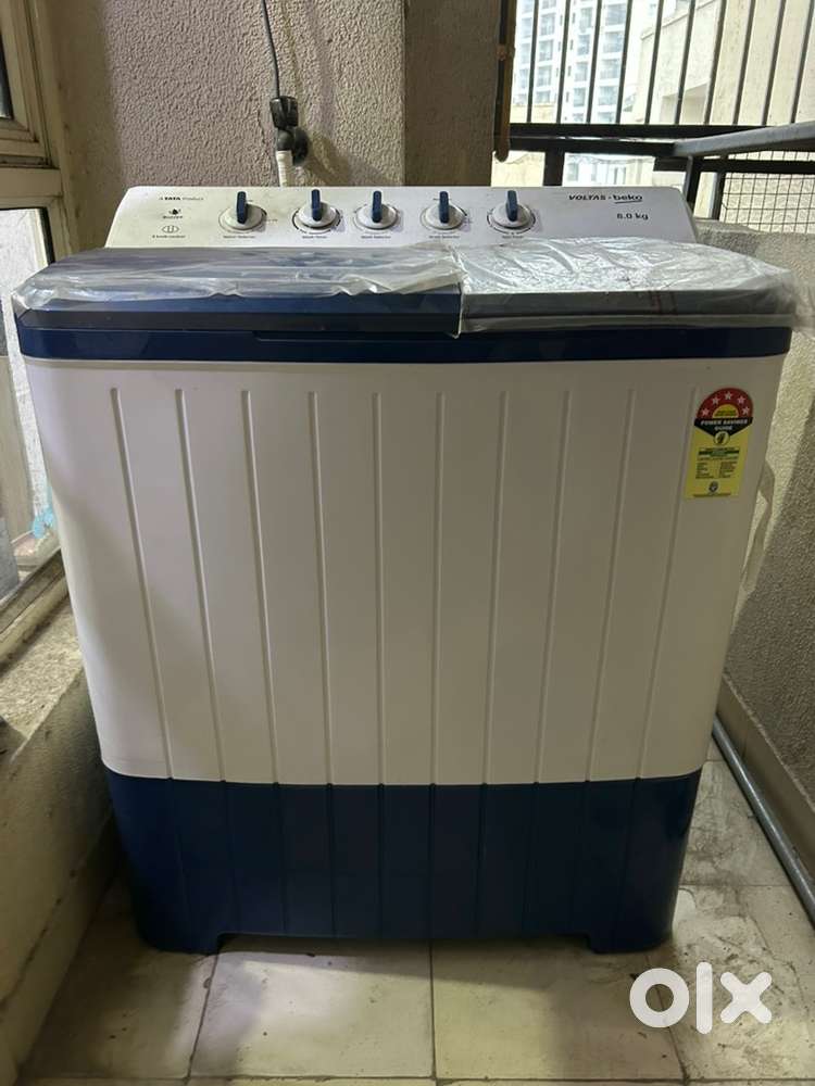 Voltas- 8 KG Semi Automatic Washing Machine