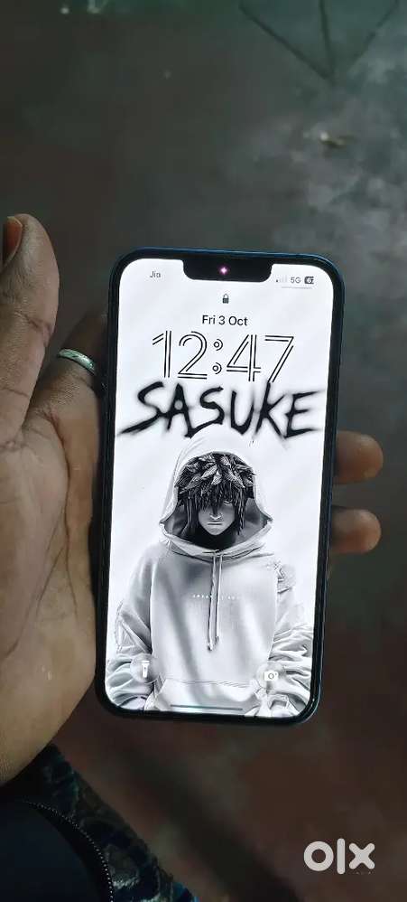 I phone 13 128gb bhe health 99% 10 month warnt
