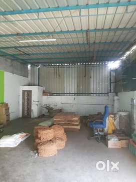 Godown suitable for workshop or garments stitching for rent