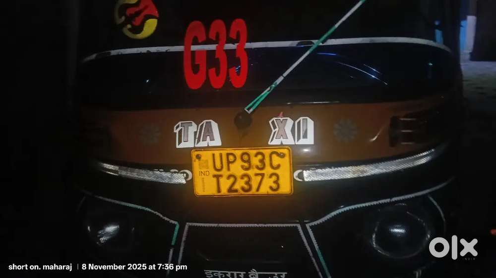 Bajaj maxima  taxi