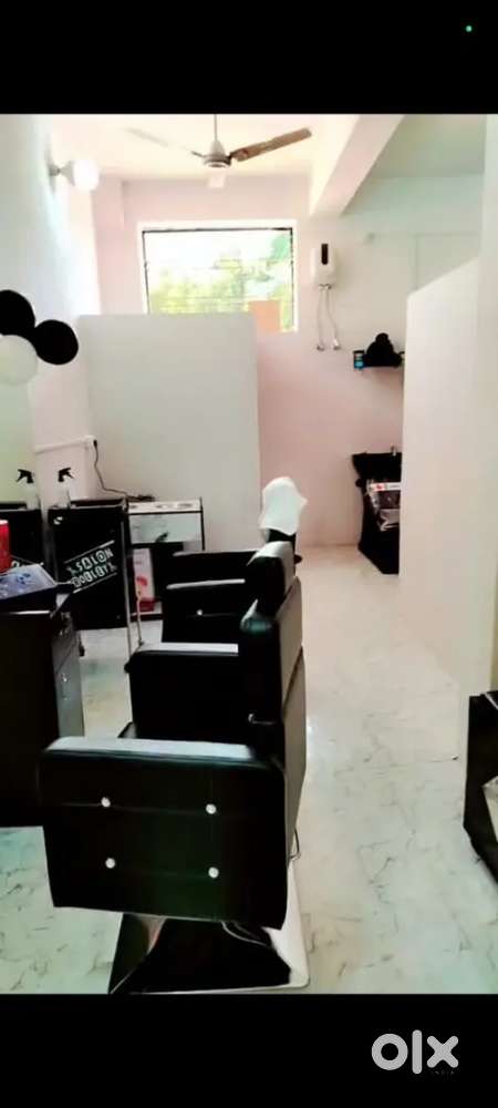 Salon ka saman