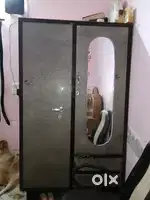 Almirah(wardrobe)