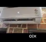 Llyord split ac