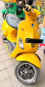 Vespa sxl 125