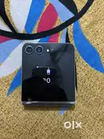 Samsung z flip 5 mint condition 256 gb