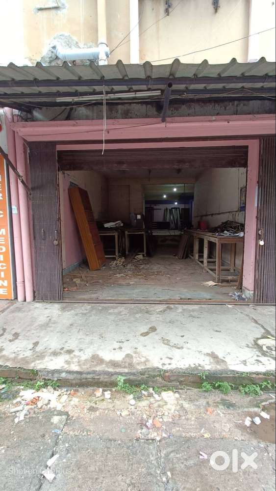 COMMERCIAL SHOP FOR RENT IN DUMDUM MALL ROAD