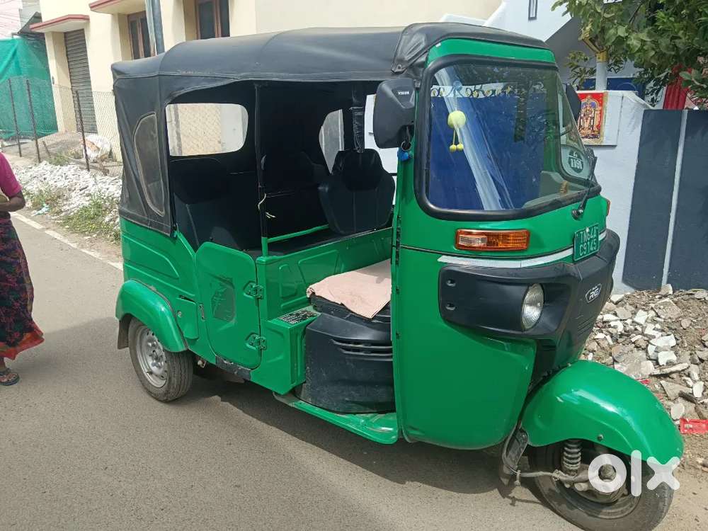 Need auto driver's for 12 hrs shift basis daily 800 to 1200 salary